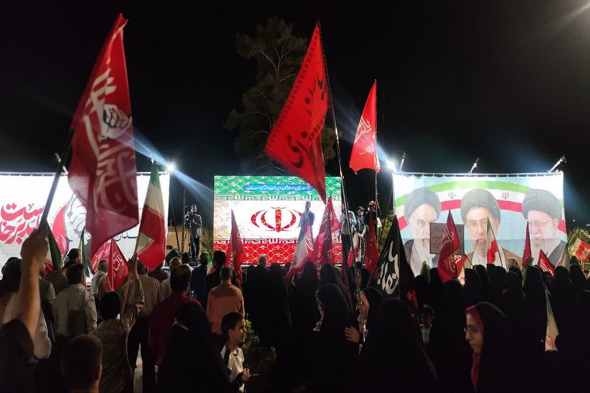 نمایش اقتدار بیرجندی‌ها در مراسم ۱۸۲ شب ایستادگی