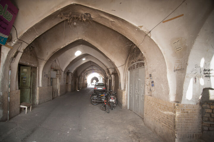 تصویر نمادین از میدان کهنه قم